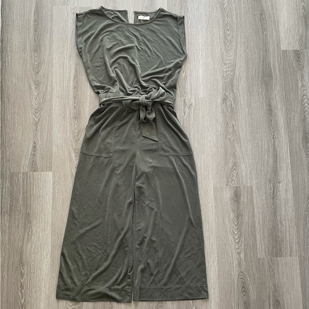 Olive green pantsuit